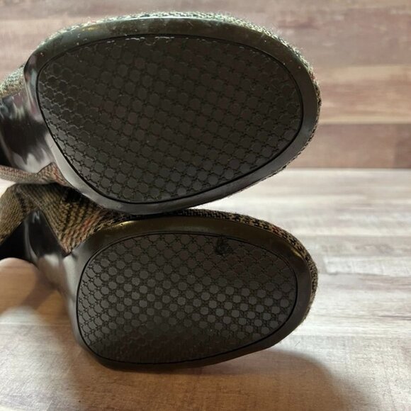 diba Plaid Ankle High Heel Boots With Button Detail & Side Zipper Closure - Picture 7 of 14